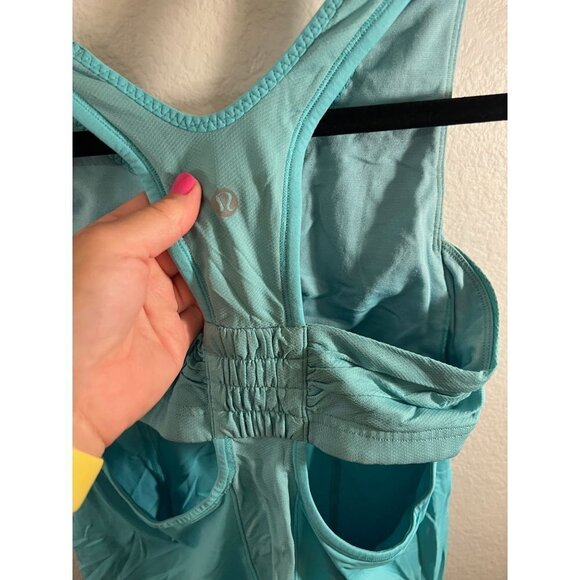 Lululemon teal/blue tank top size 6 - Picture 3 of 3
